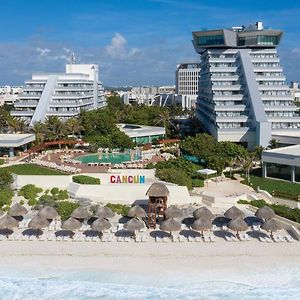Park Royal Beach Cancun